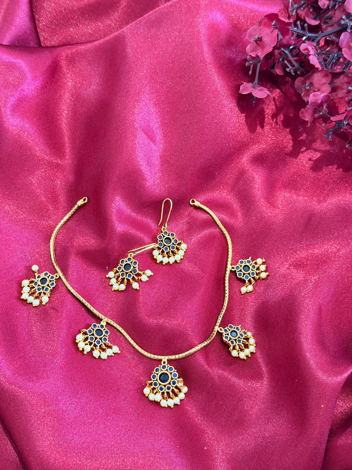NECKLACE 063