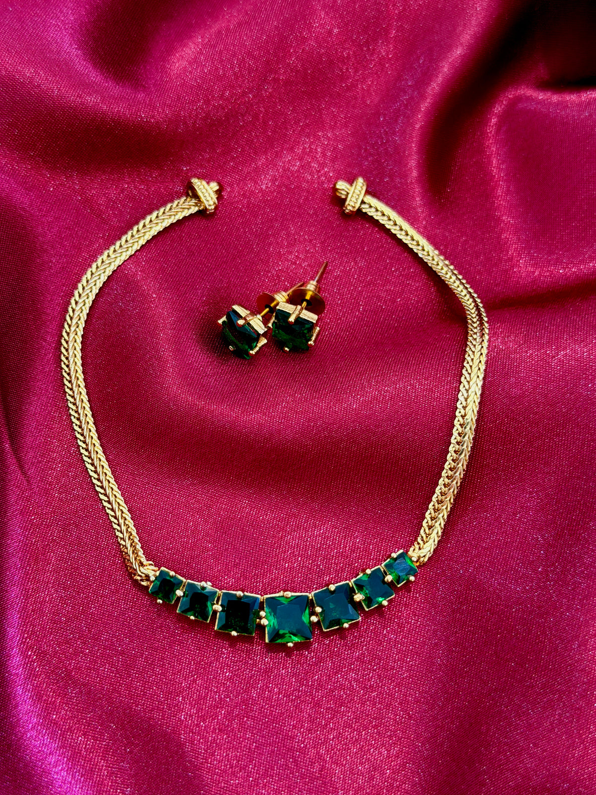 NECKLACE 057