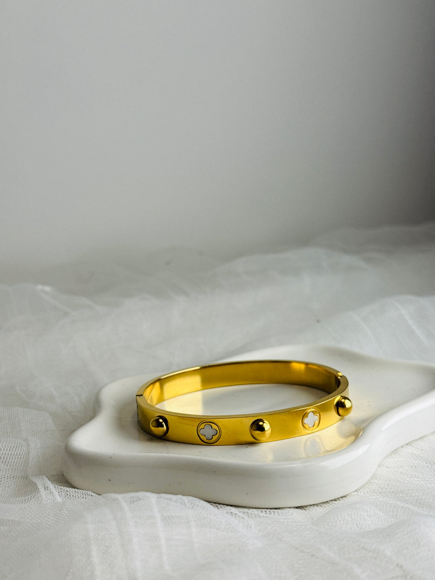 LB017 - Bracelet