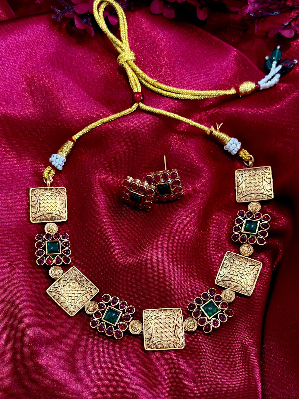 NECKLACE 067
