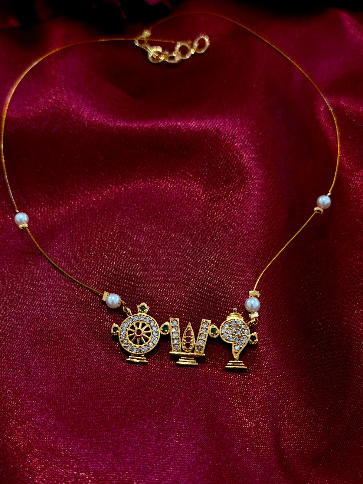 INVISIBLE NECKLACE 070