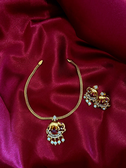 NECKLACE 056