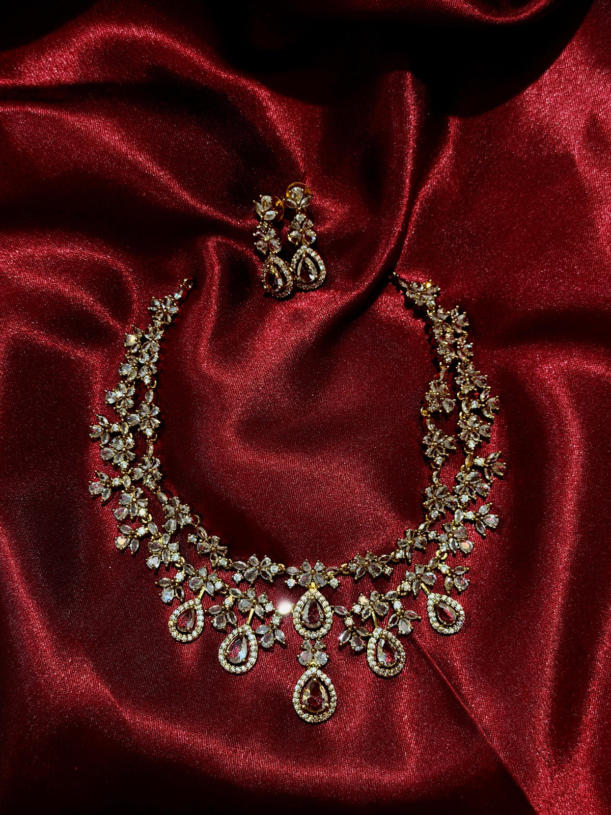 NECKLACE 083