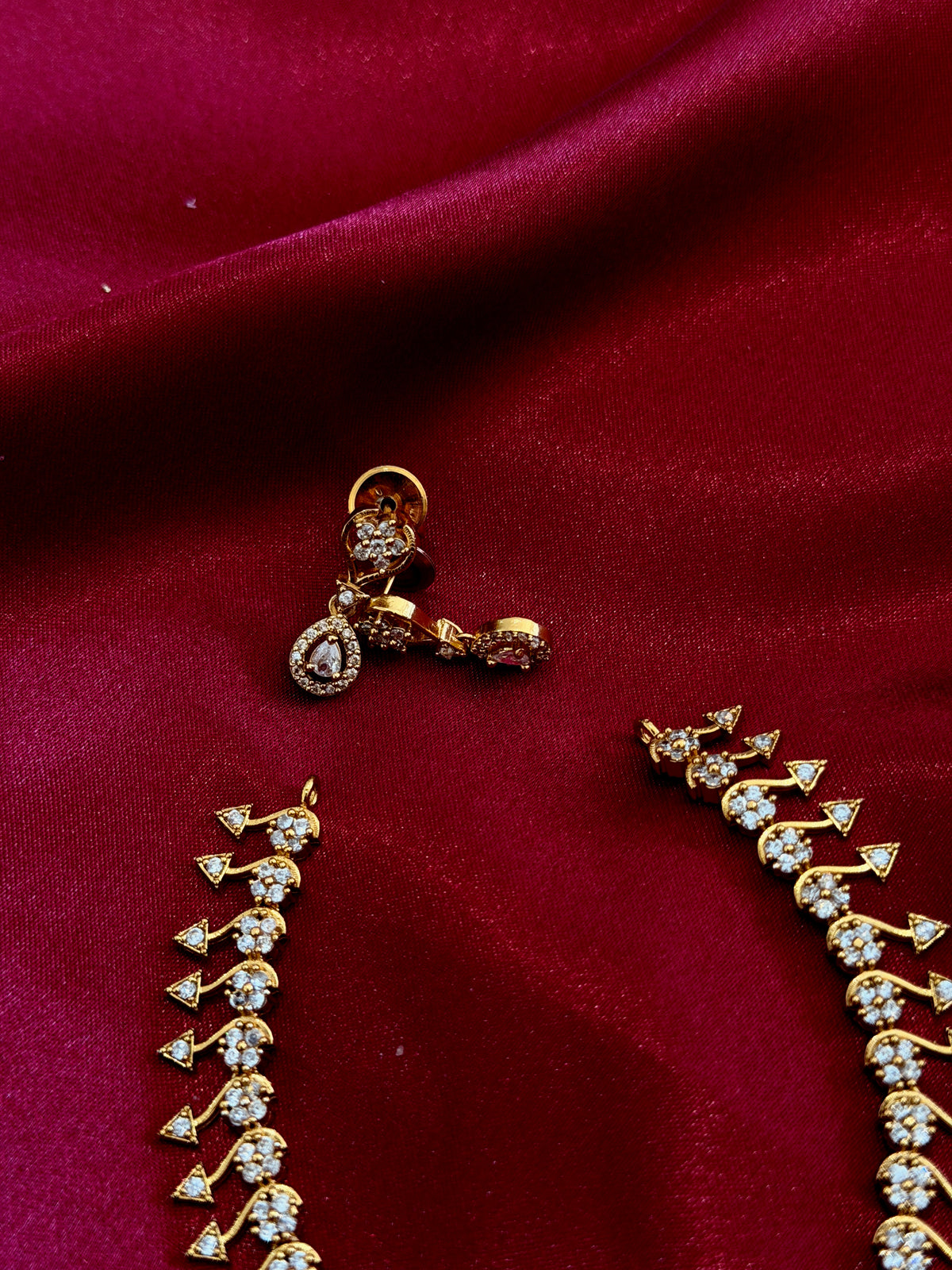 NECKLACE 051