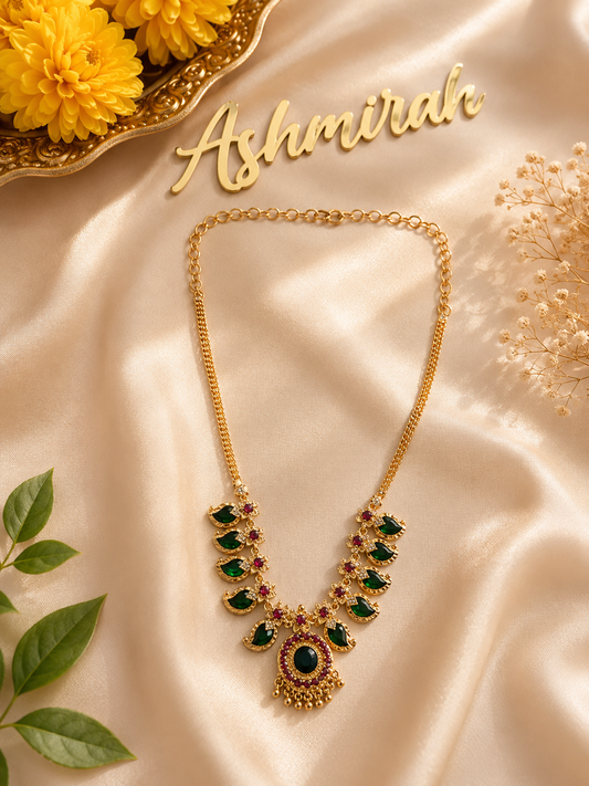 EMERALD MANGA NECKLACE