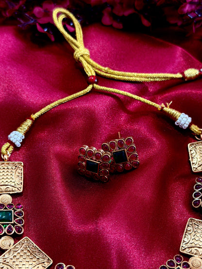 NECKLACE 067