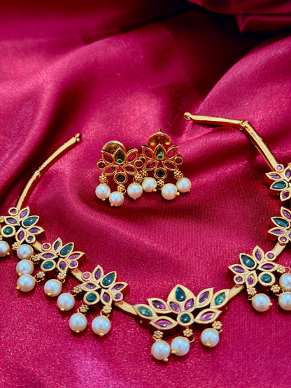 NECKLACE 055