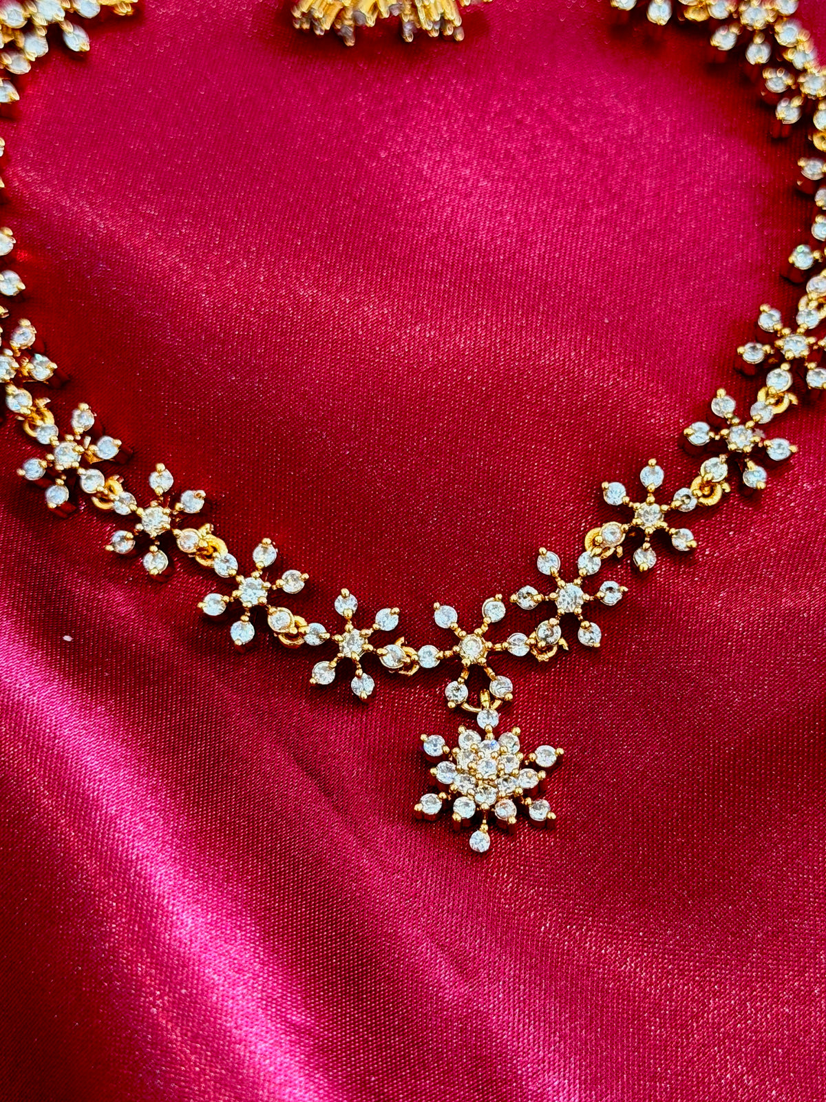 NECKLACE 053