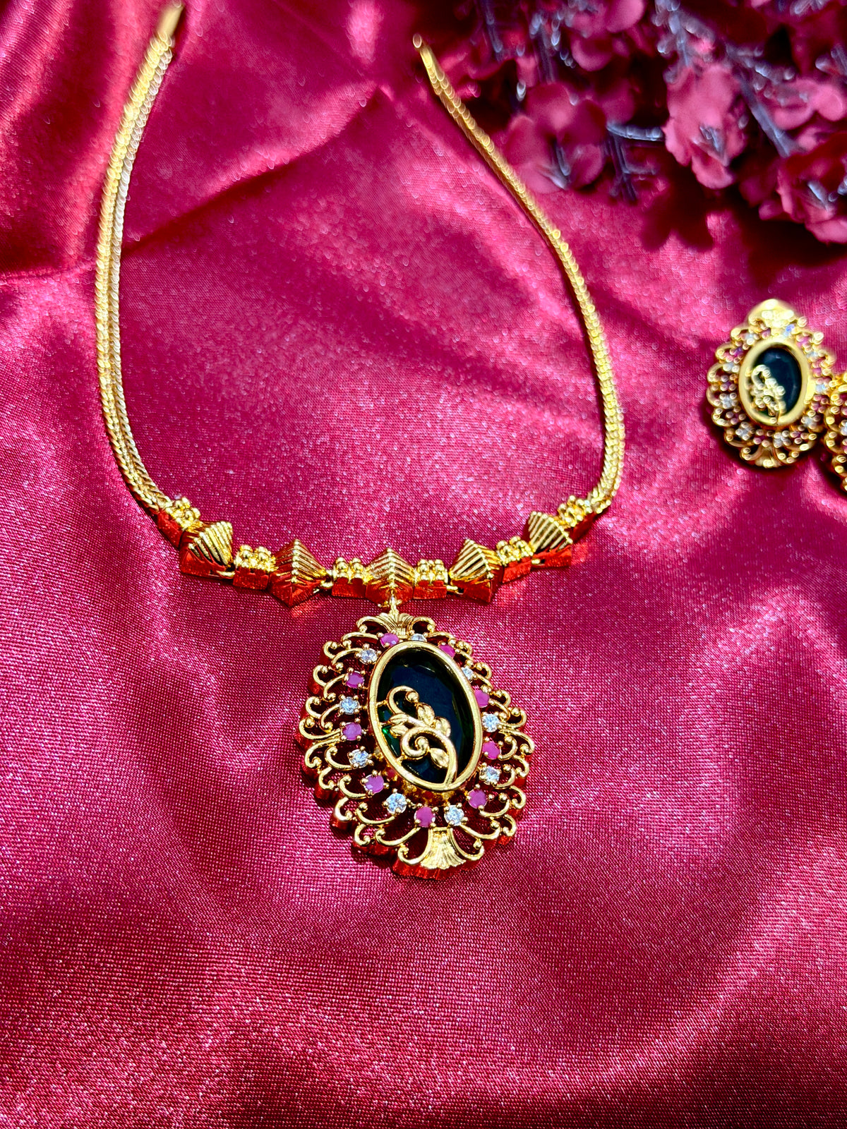 NECKLACE-047