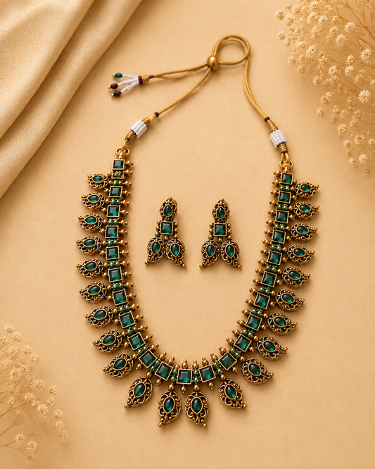 Antique Manga Necklace Set