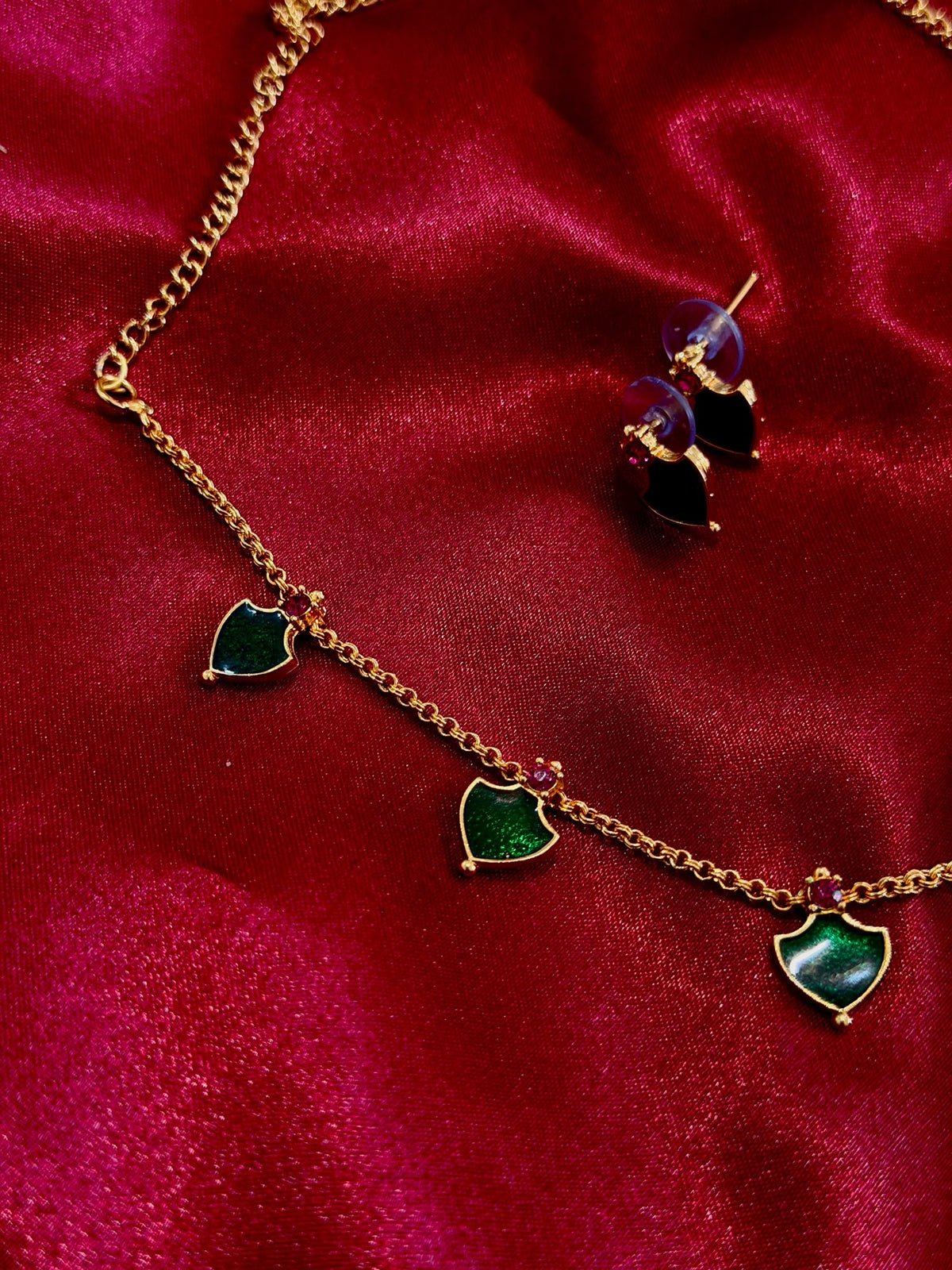 NECKLACE 068