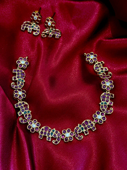 NECKLACE 056