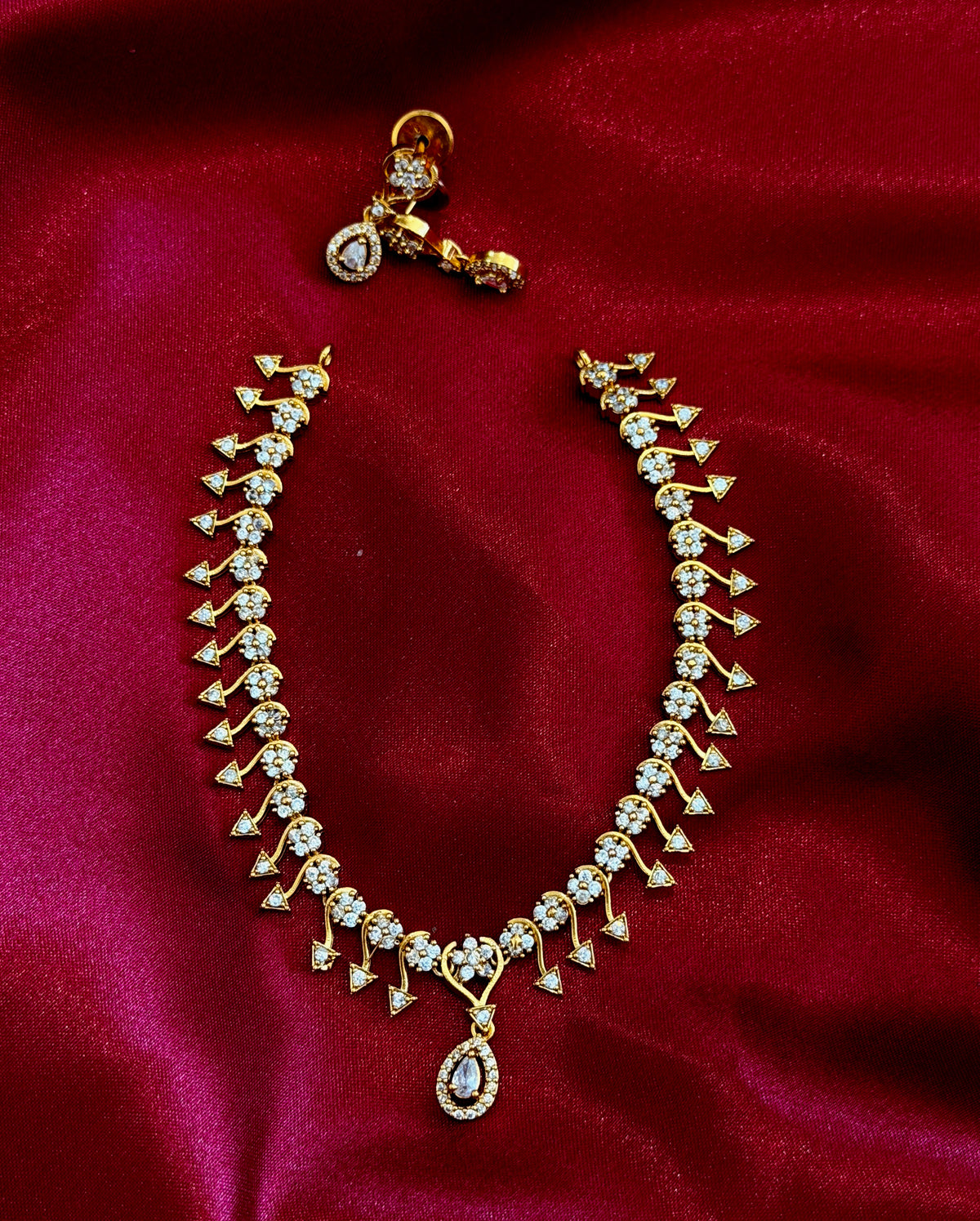 NECKLACE 051