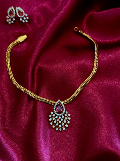 NECKLACE 057