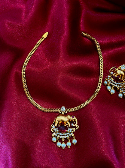 NECKLACE 056