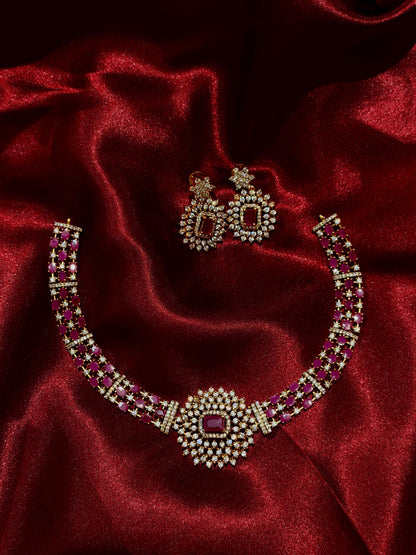 NECKLACE 084