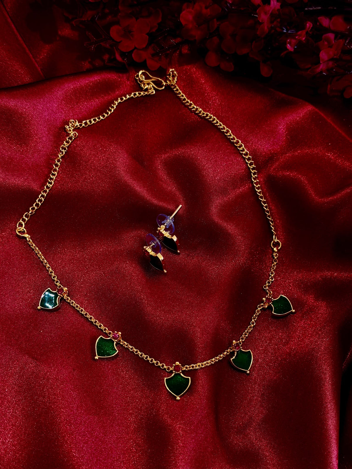 NECKLACE 068