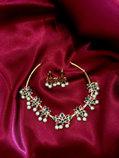 NECKLACE 055