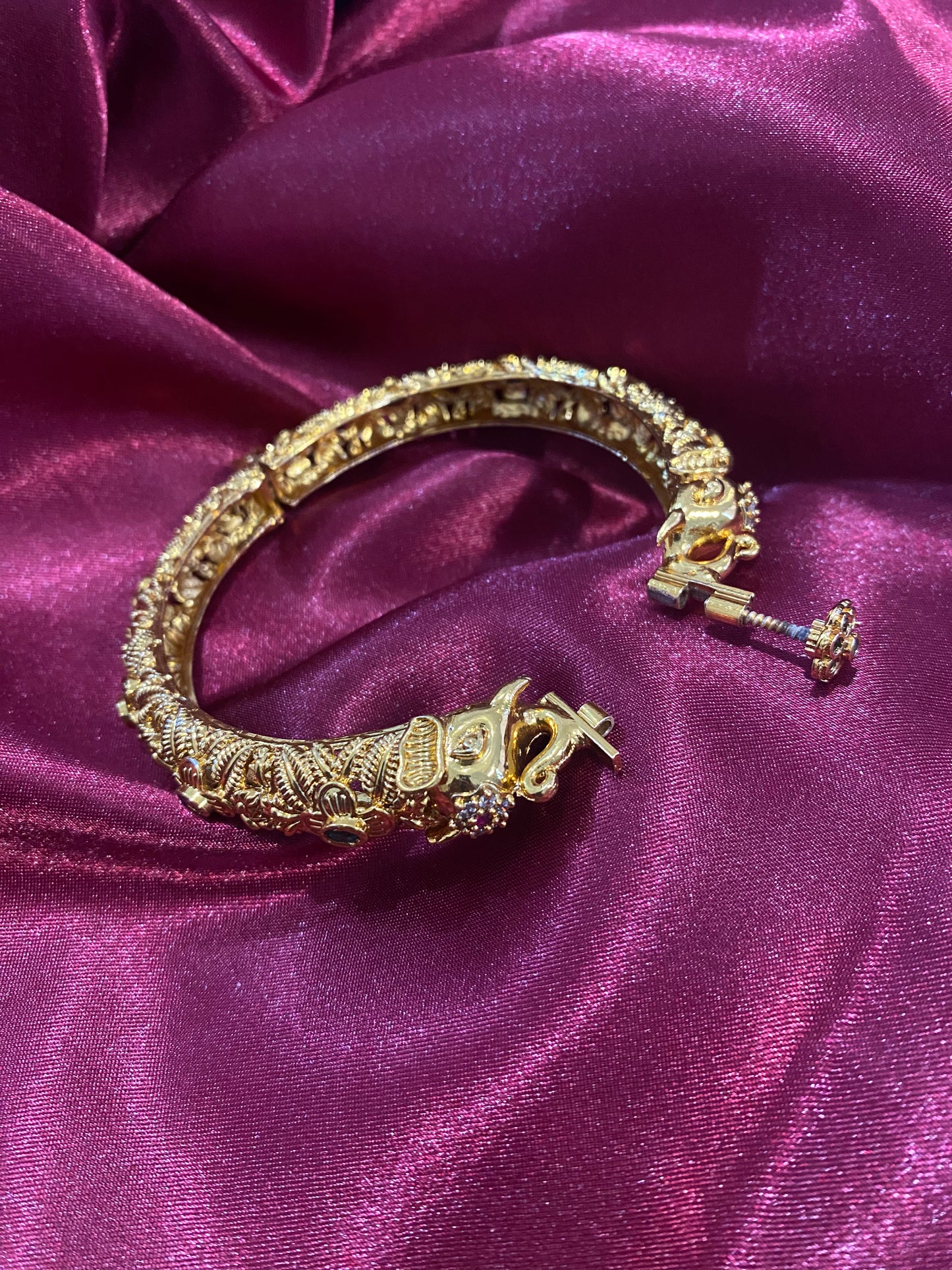 HAATHI OPEN BANGLES