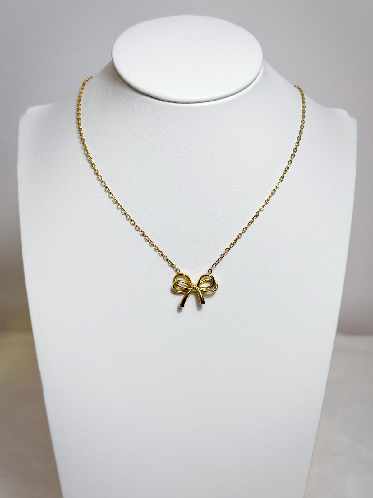 Chérie Bow Pendant