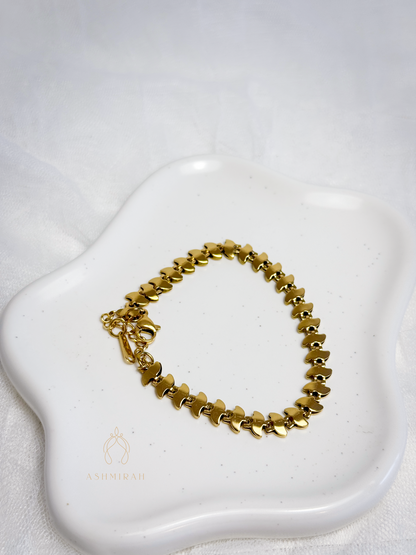 Golden Wave Link Bracelet