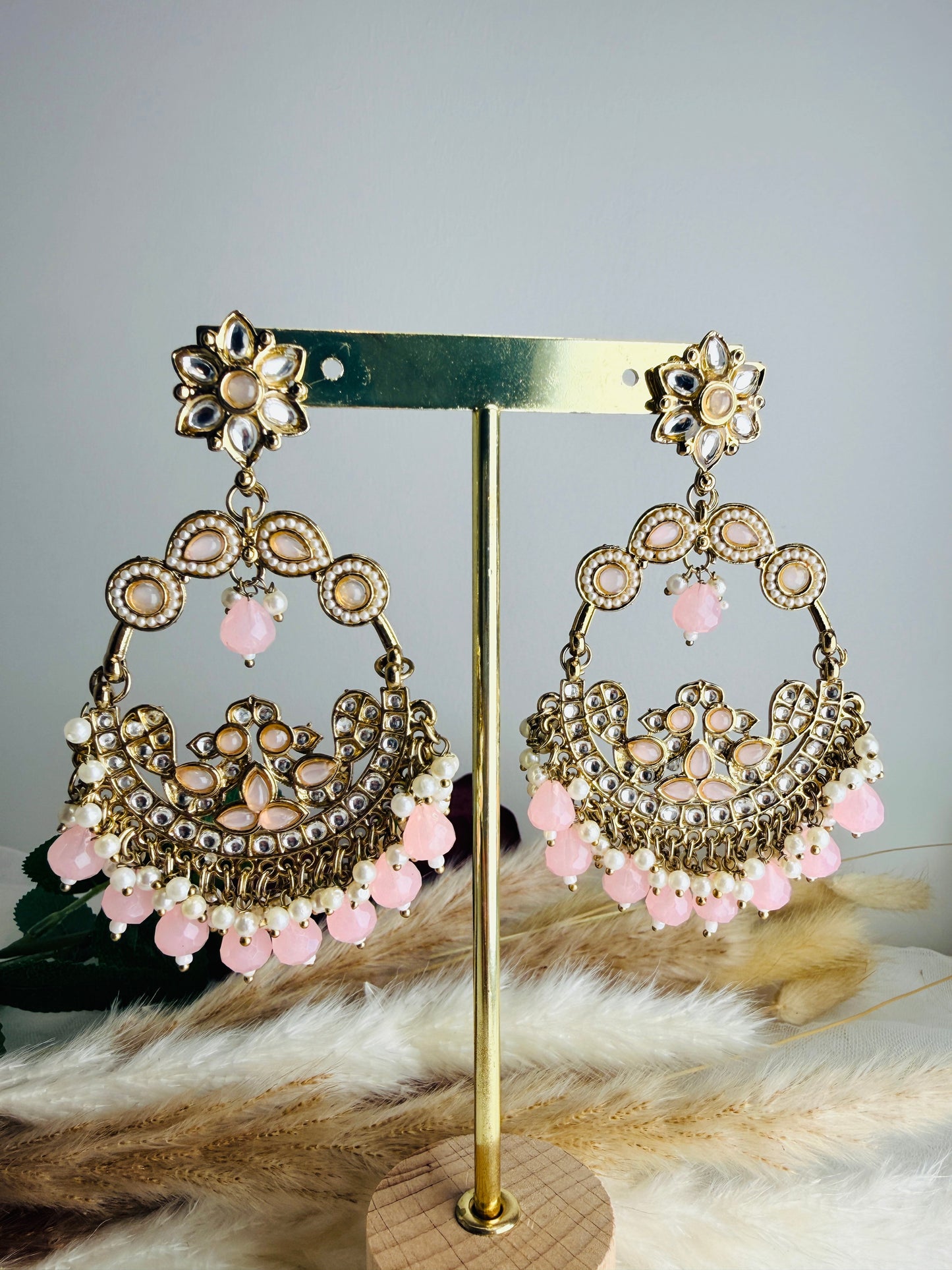 Gulabi Noor Chandbalis