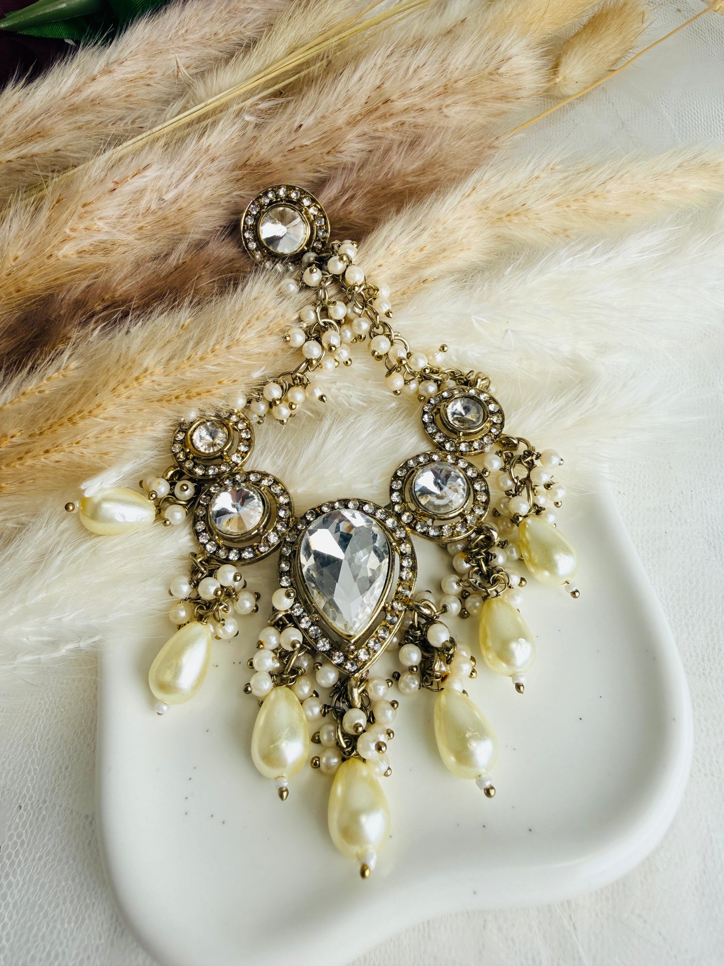 Shahi Pearl Chandbalis