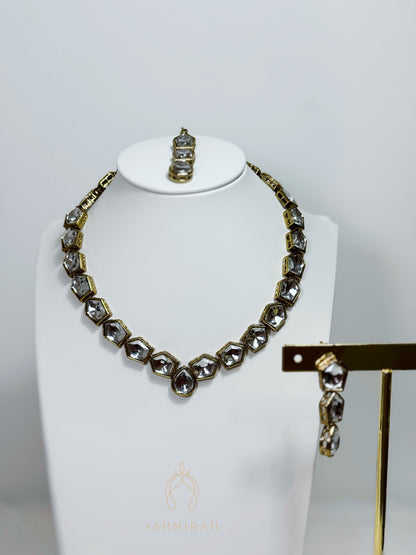 Noora Single Layer Drop Necklace